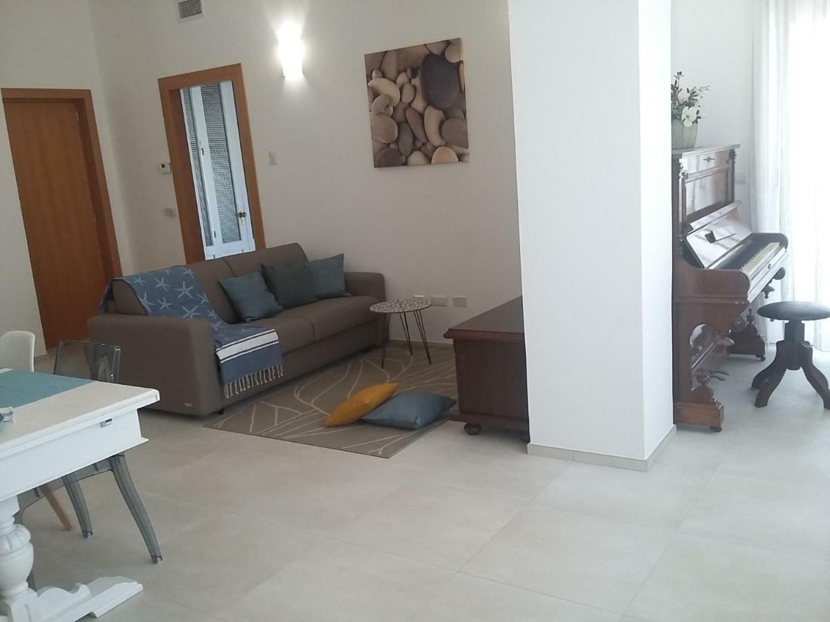 Appartamento Stefania Castro  Exterior photo
